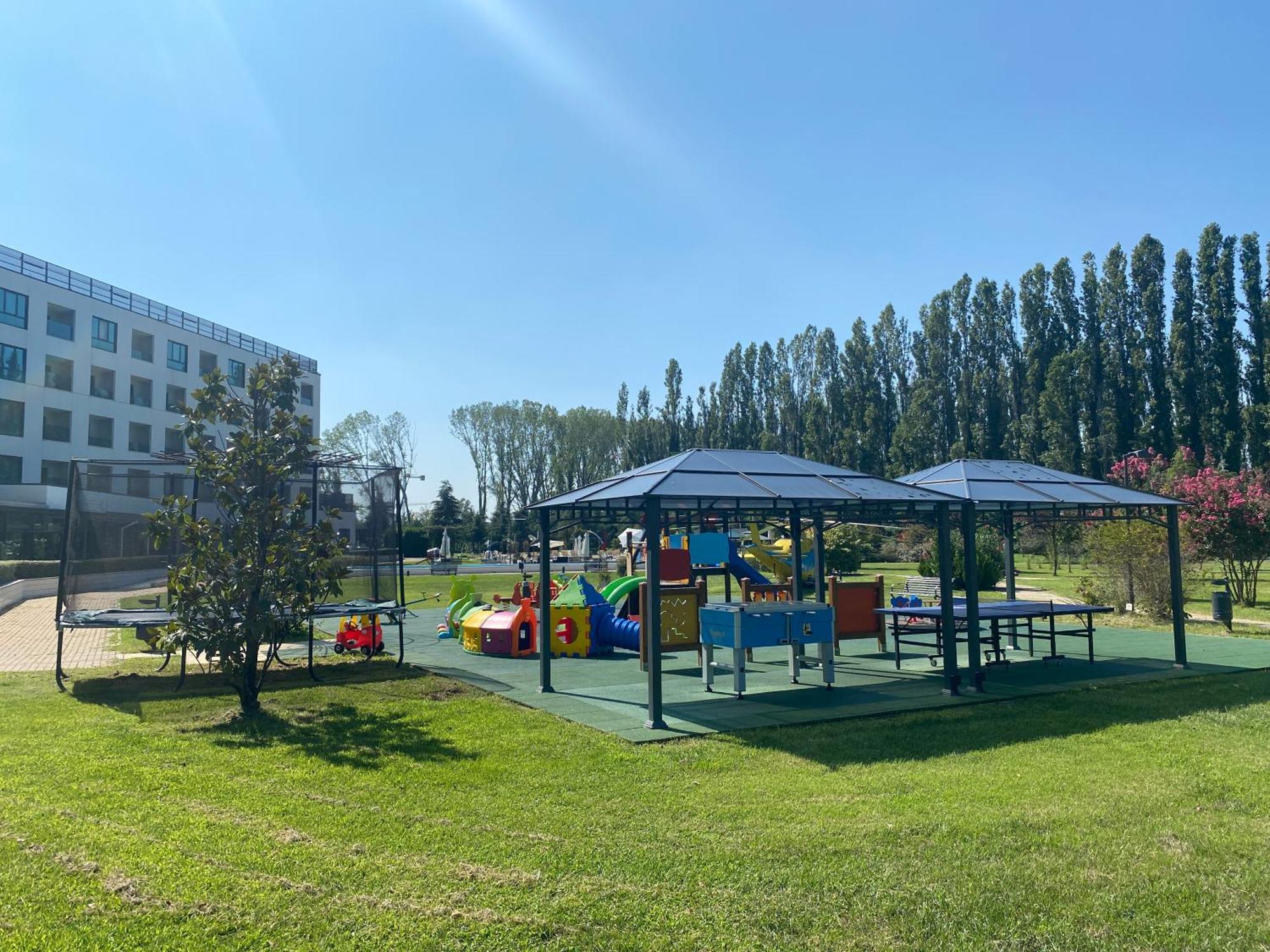 Hotel ibis Styles Milano Est Settala Esterno foto