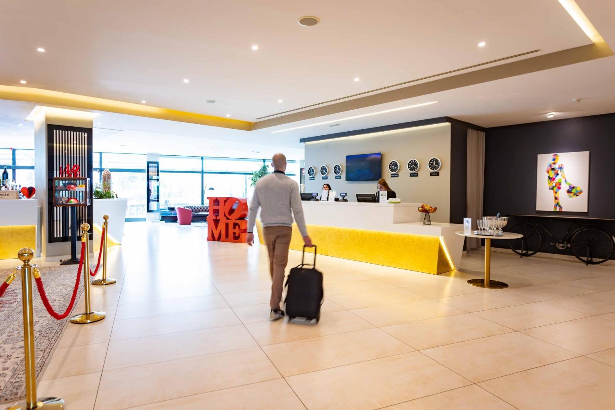 Hotel ibis Styles Milano Est Settala Esterno foto
