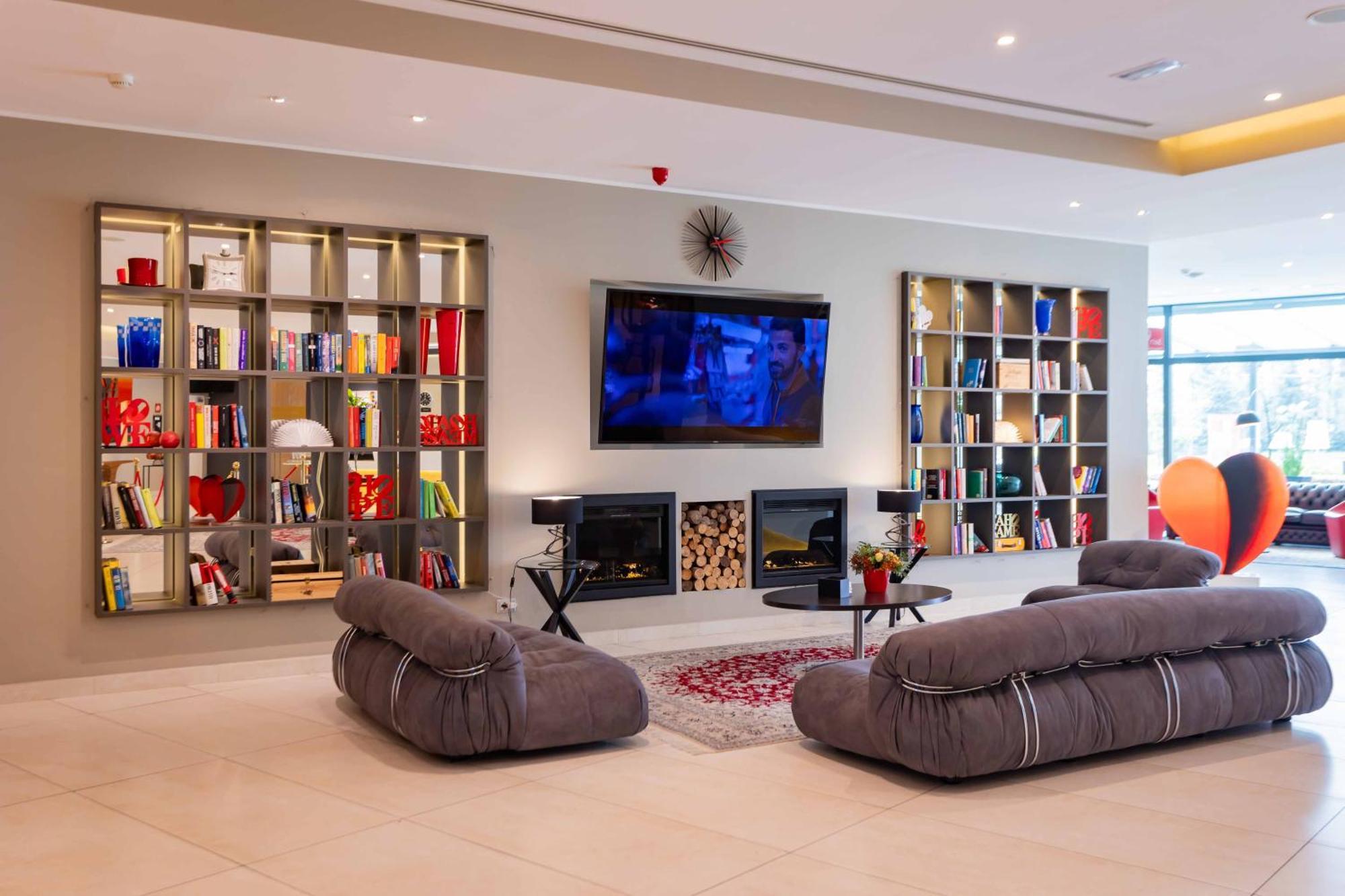 Hotel ibis Styles Milano Est Settala Esterno foto