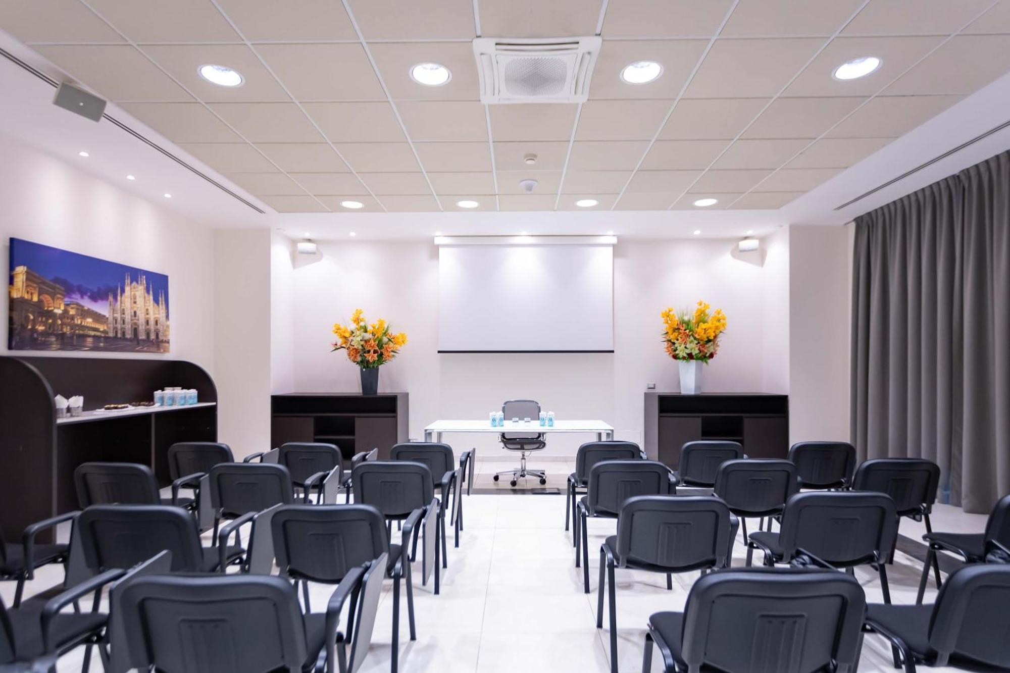 Hotel ibis Styles Milano Est Settala Esterno foto
