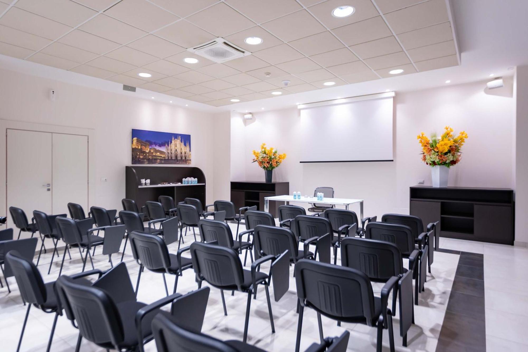 Hotel ibis Styles Milano Est Settala Esterno foto