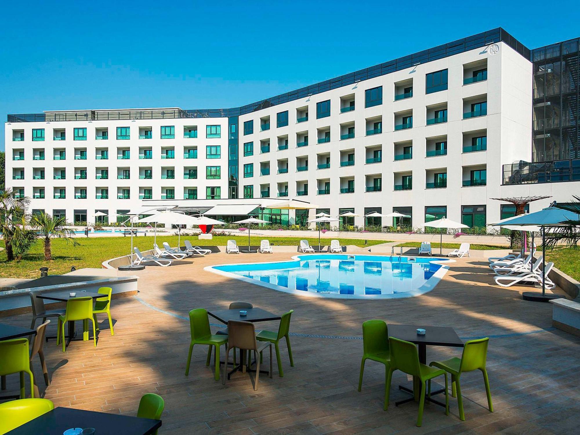 Hotel ibis Styles Milano Est Settala Esterno foto