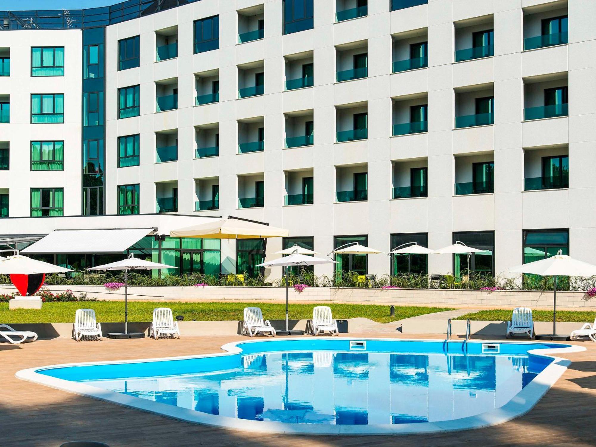 Hotel ibis Styles Milano Est Settala Esterno foto