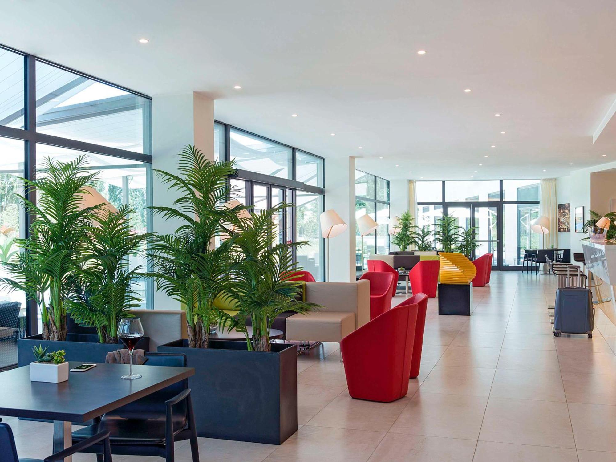 Hotel ibis Styles Milano Est Settala Esterno foto