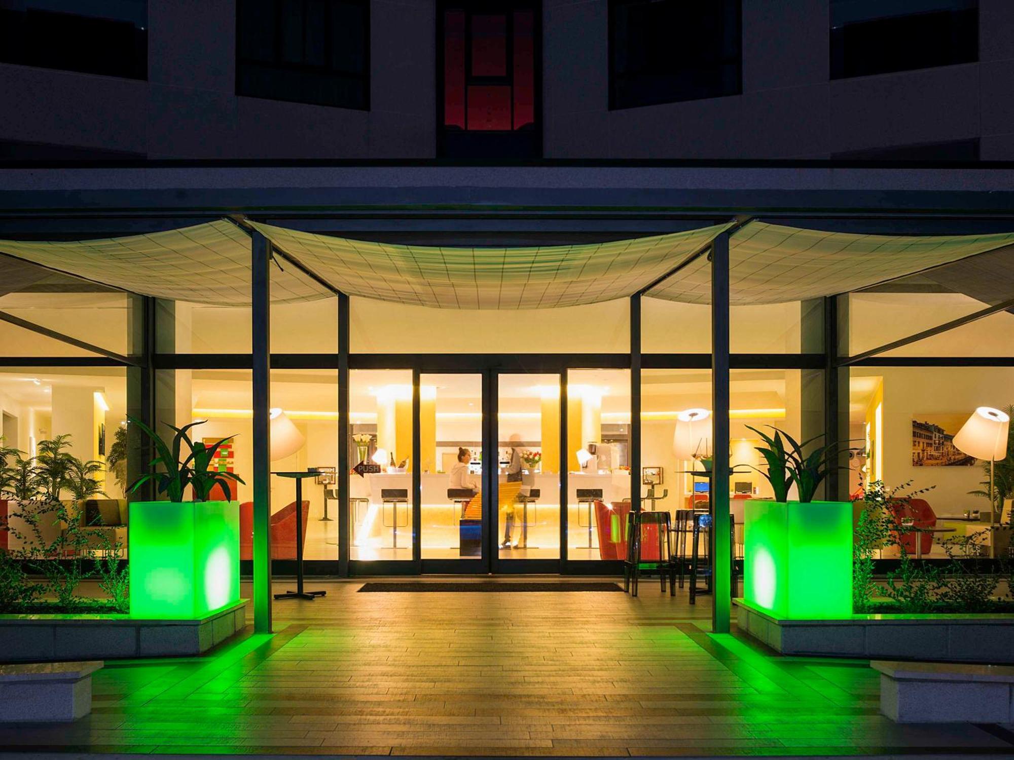 Hotel ibis Styles Milano Est Settala Esterno foto