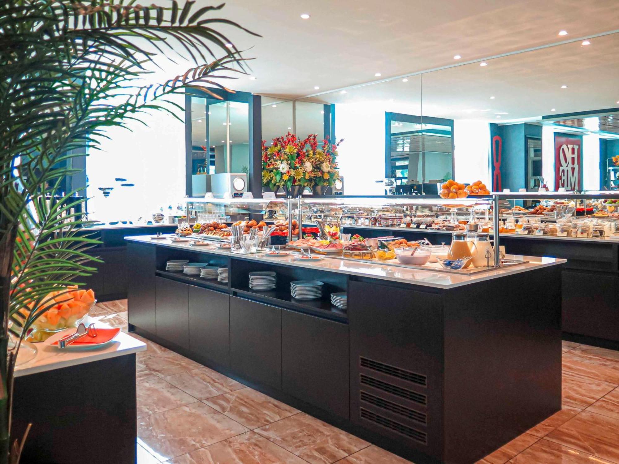 Hotel ibis Styles Milano Est Settala Esterno foto