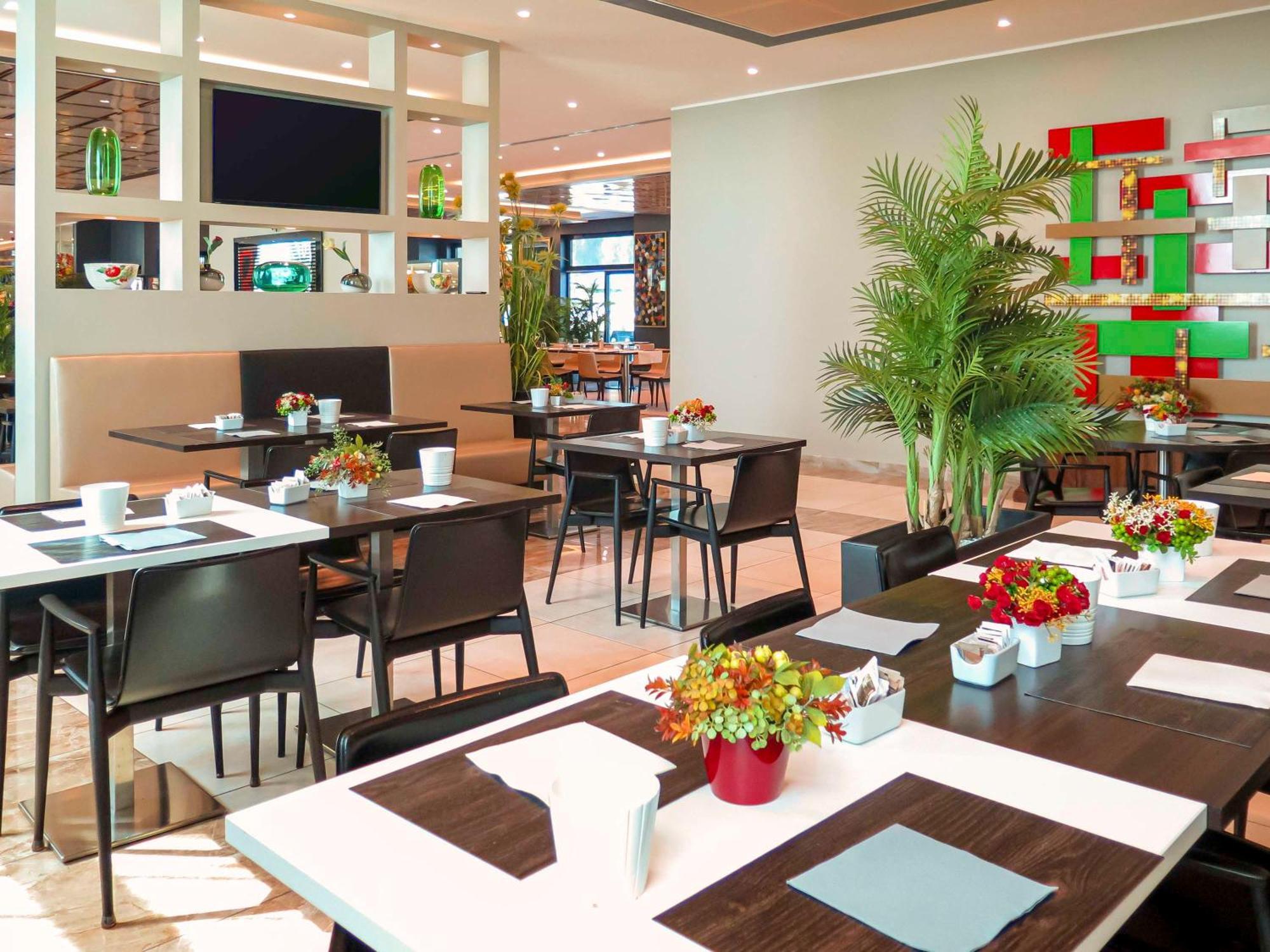 Hotel ibis Styles Milano Est Settala Esterno foto