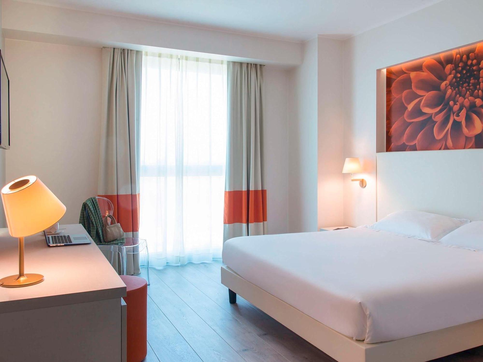 Hotel ibis Styles Milano Est Settala Esterno foto